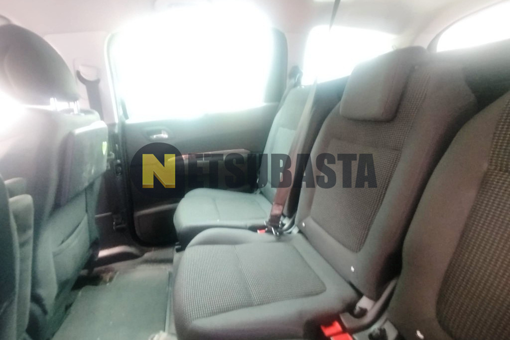 Peugeot 5008 1.6 VTi 2015
