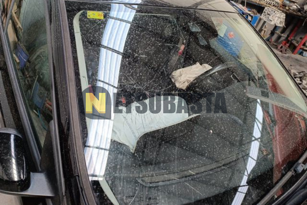 Volvo V40 D2 2013