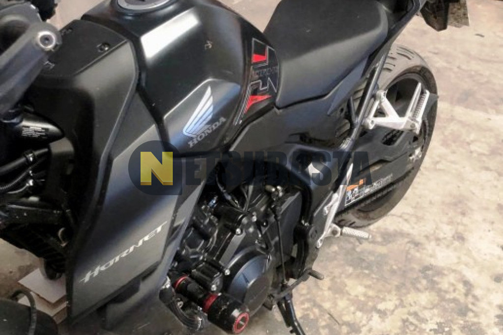Honda CB 750 Hornet 2025