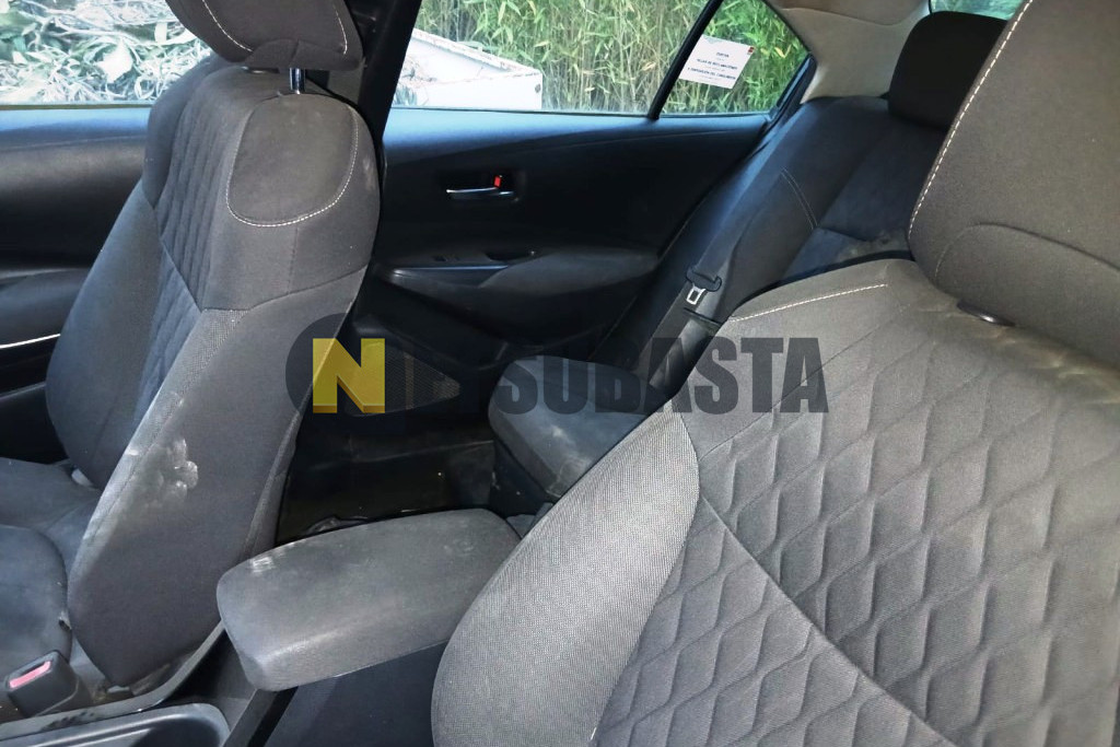 Toyota Corolla Sedán 125H 2019