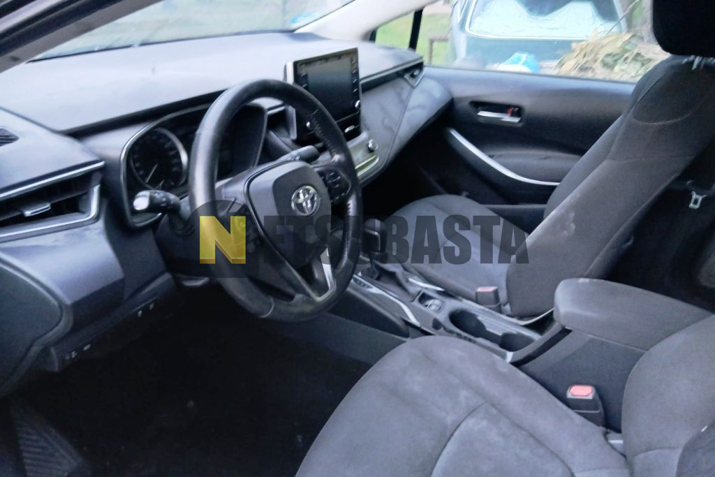 Toyota Corolla Sedán 125H 2019