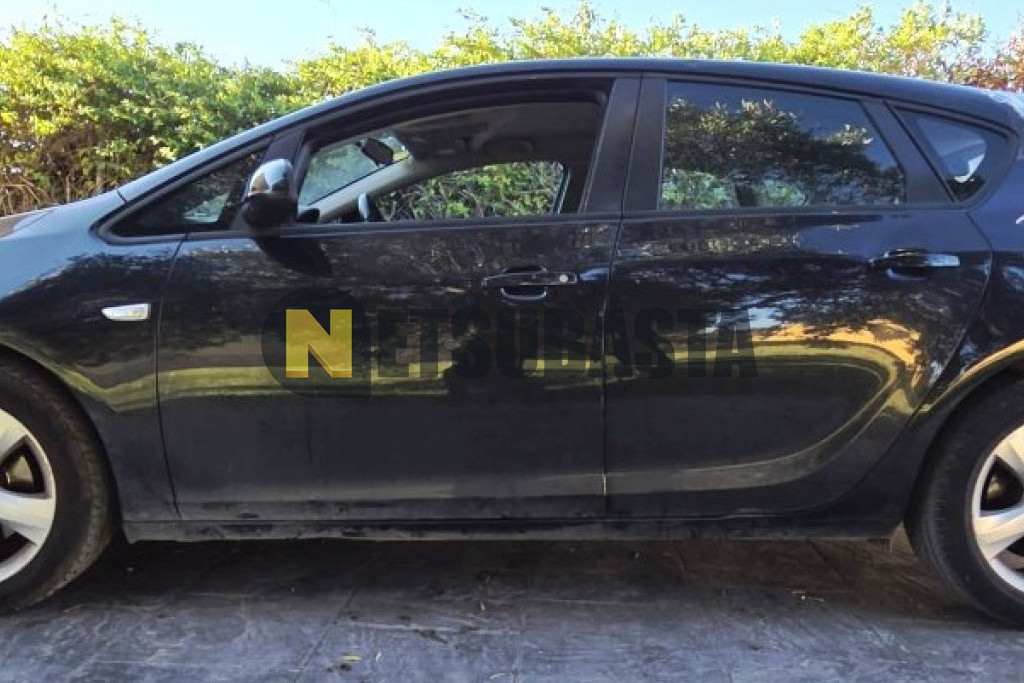 Opel Astra 1.7 CDTi 2012