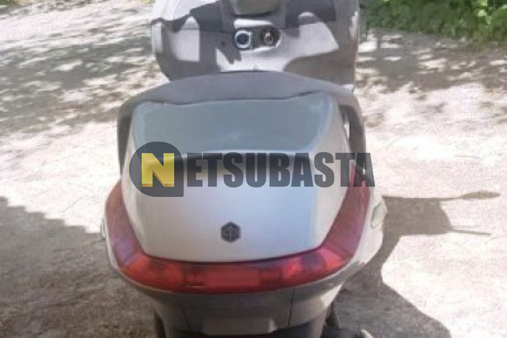 Piaggio X8 250 2006