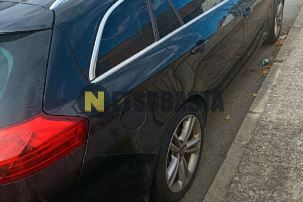 Opel Insignia Sports Tourer 2.0 CDTI 2012