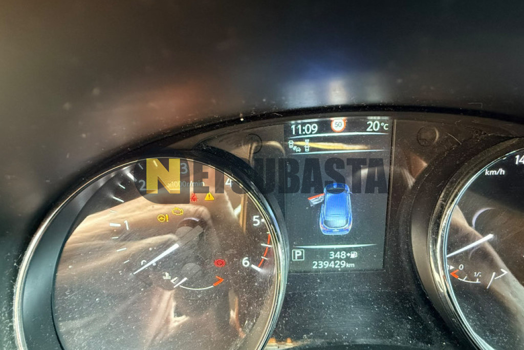 Nissan Qashqai 1.6 dCi 4x2 XTRONIC 2015