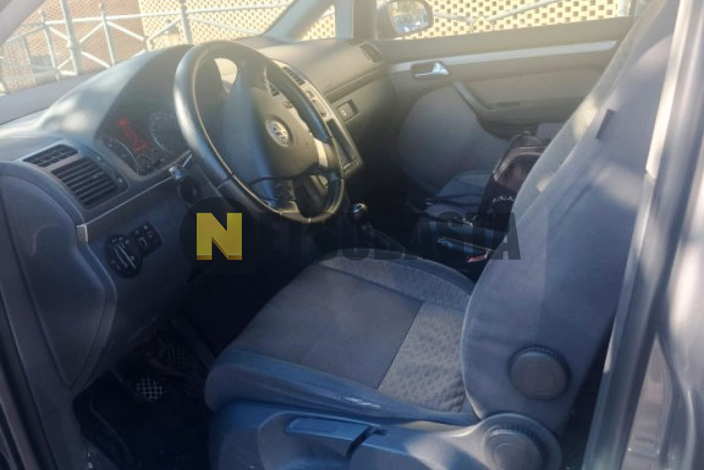 Volkswagen Touran 2.0 TDI 2009
