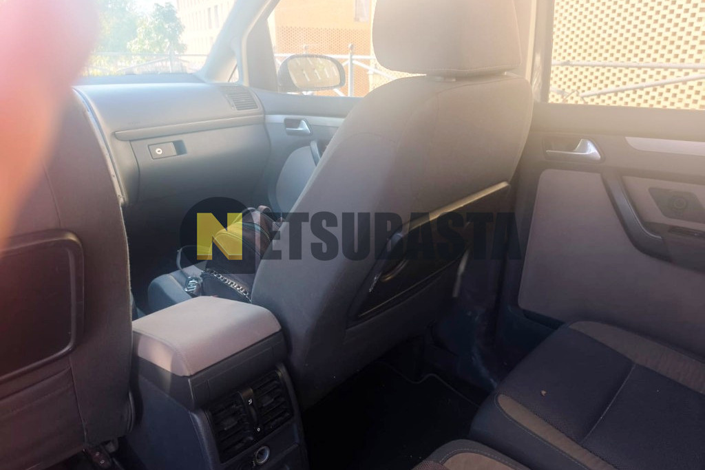 Volkswagen Touran 2.0 TDI 2009