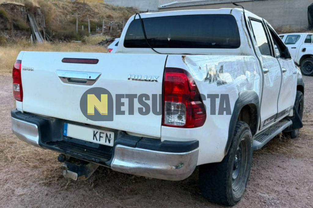 Toyota Hilux Doble Cabina 2.4 150D 4x4 Aut. 2017