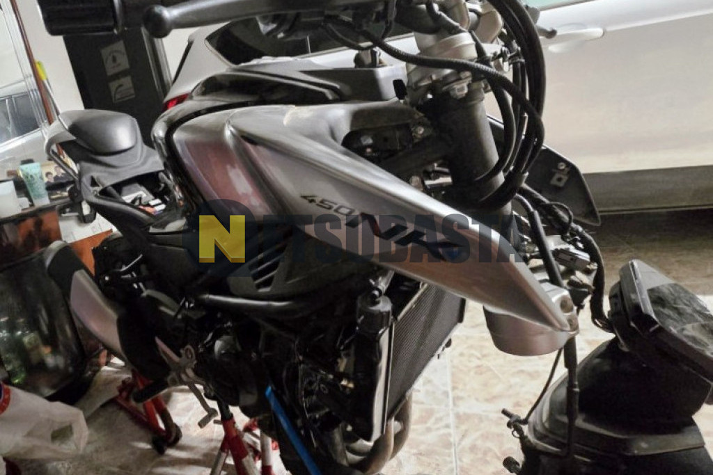CFMoto 450 NK 2024