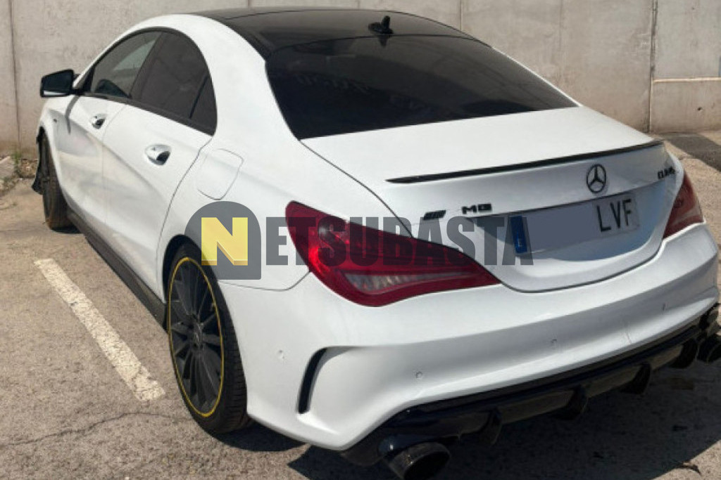 Mercedes-Benz CLA 45 4MATIC Coupé 2016