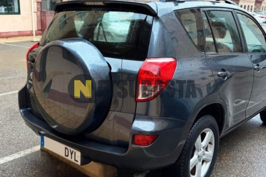 Toyota RAV4 2.2 D-4D 2006