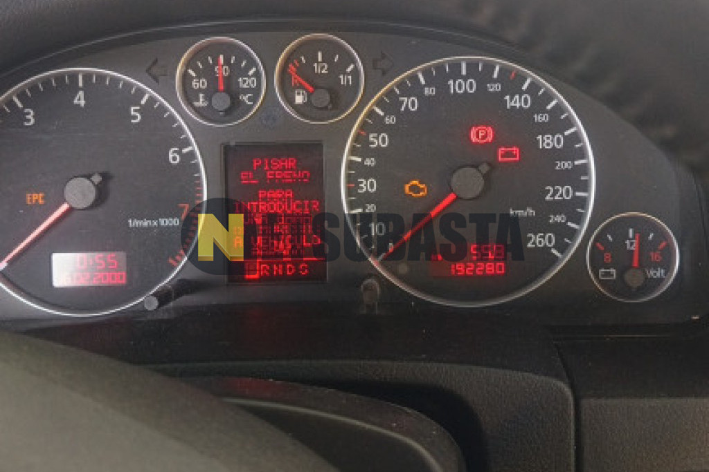 Audi A6 3.0 quattro tiptronic 5 vel. 2001