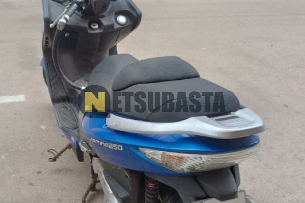 Kymco Xciting 250 2005