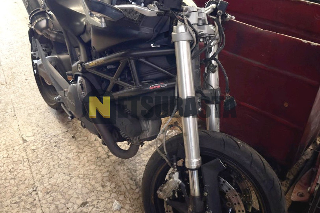 Ducati Monster 696 2010