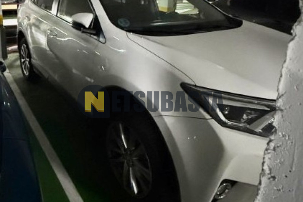 Toyota RAV4 150D 2WD 2015