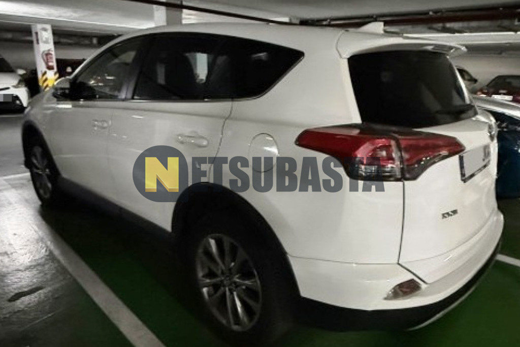 Toyota RAV4 150D 2WD 2015