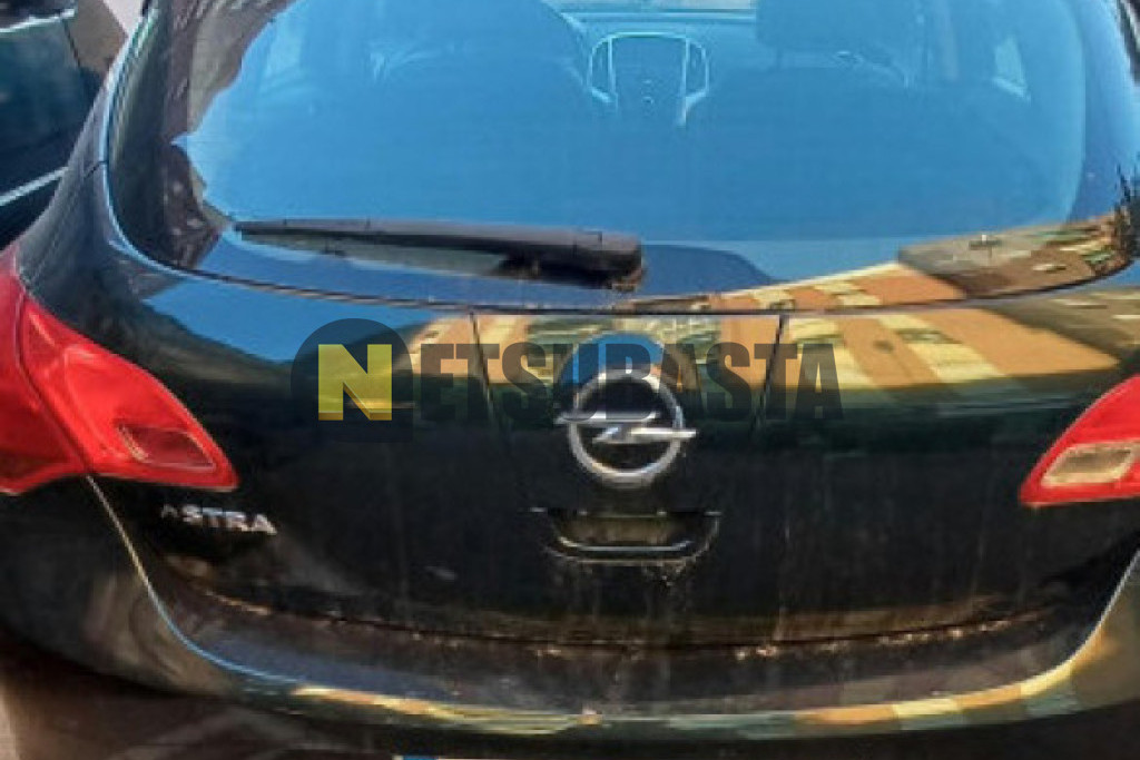 Opel Astra 1.6 CDTi 2015