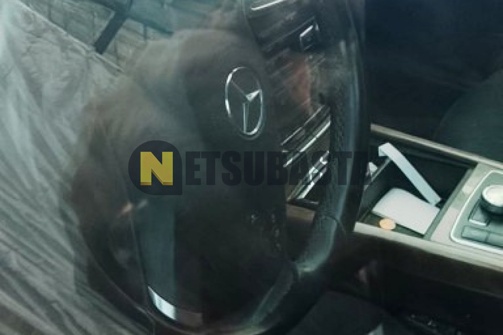 Mercedes-Benz E 300 BlueTEC HYBRID 2013