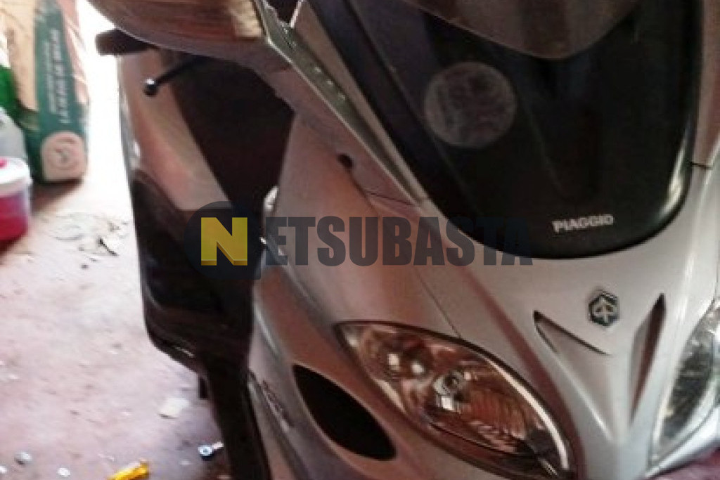 Piaggio X9 500 2004