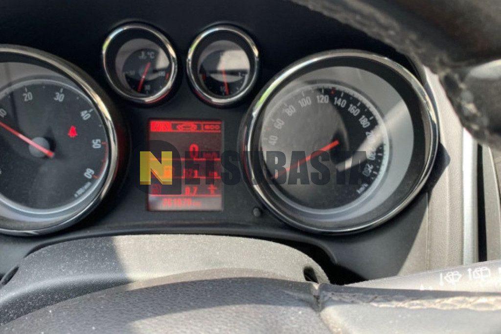 Opel Insignia 2.0 CDTI 2011