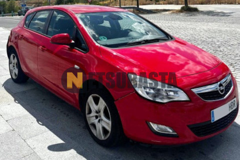 Opel Astra 1.4 2011