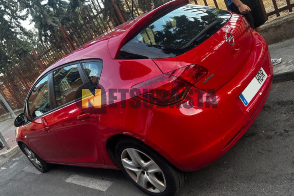 Opel Astra 1.4 2011