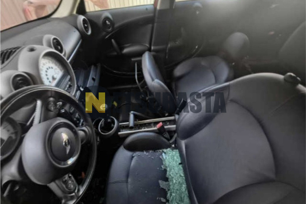 Mini Cooper Countryman S ALL4 2011