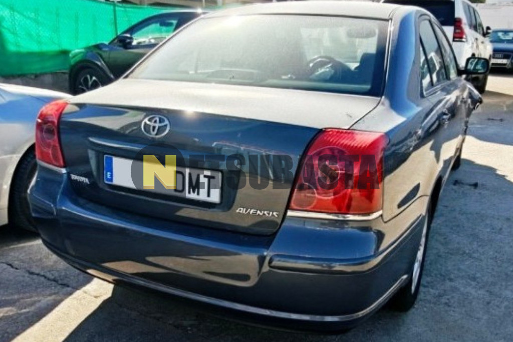 Toyota Avensis 1.8 VVT-i 2005