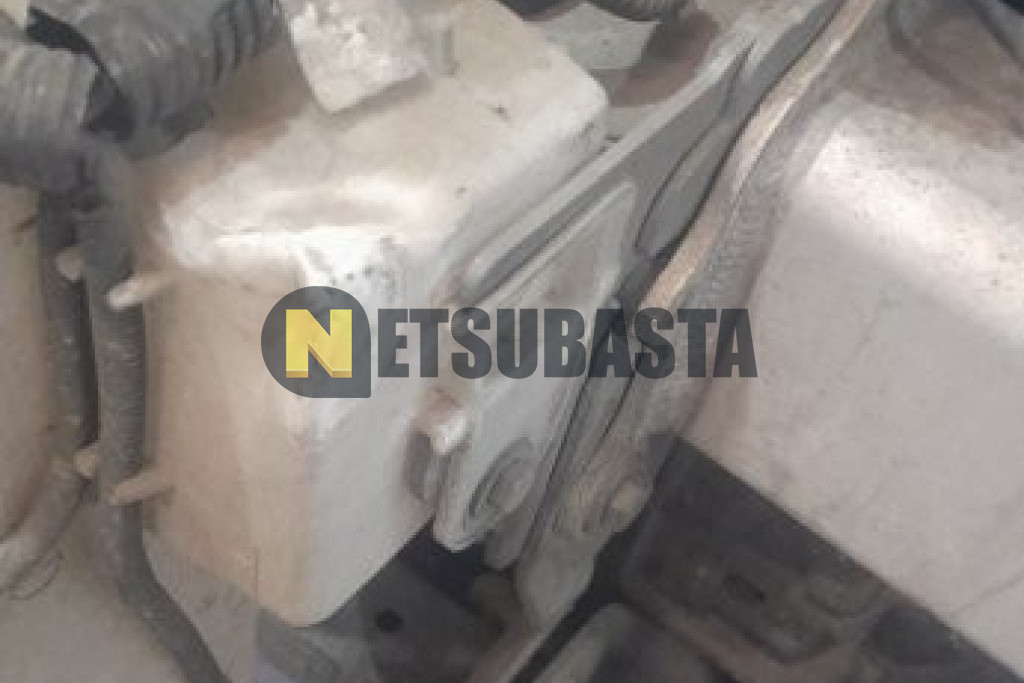 Peugeot 2008 1.5 BlueHDi EAT8 2021
