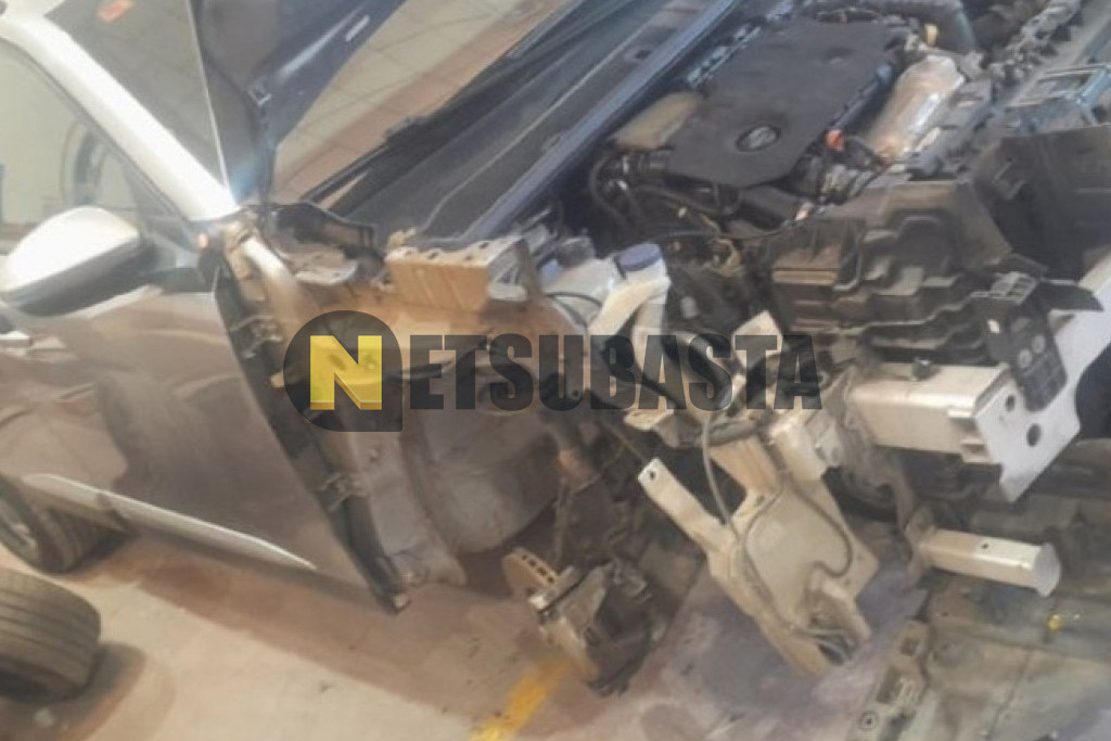 Peugeot 2008 1.5 BlueHDi EAT8 2021