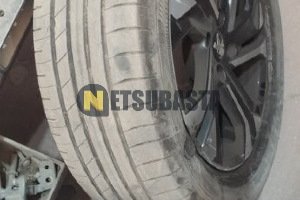 Peugeot 2008 1.5 BlueHDi EAT8 2021
