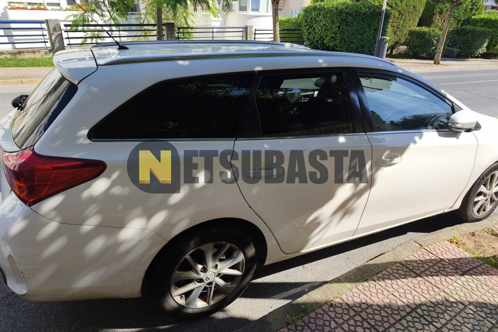 Toyota Auris Touring Sport 120D 2015
