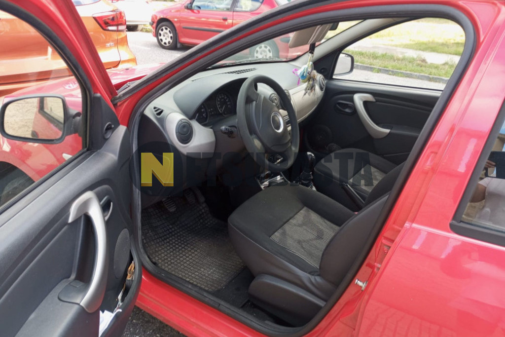 Dacia Sandero 1.2 16v 2010