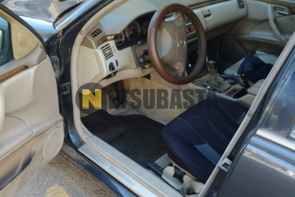 Mercedes-Benz E 220 CDI 2001