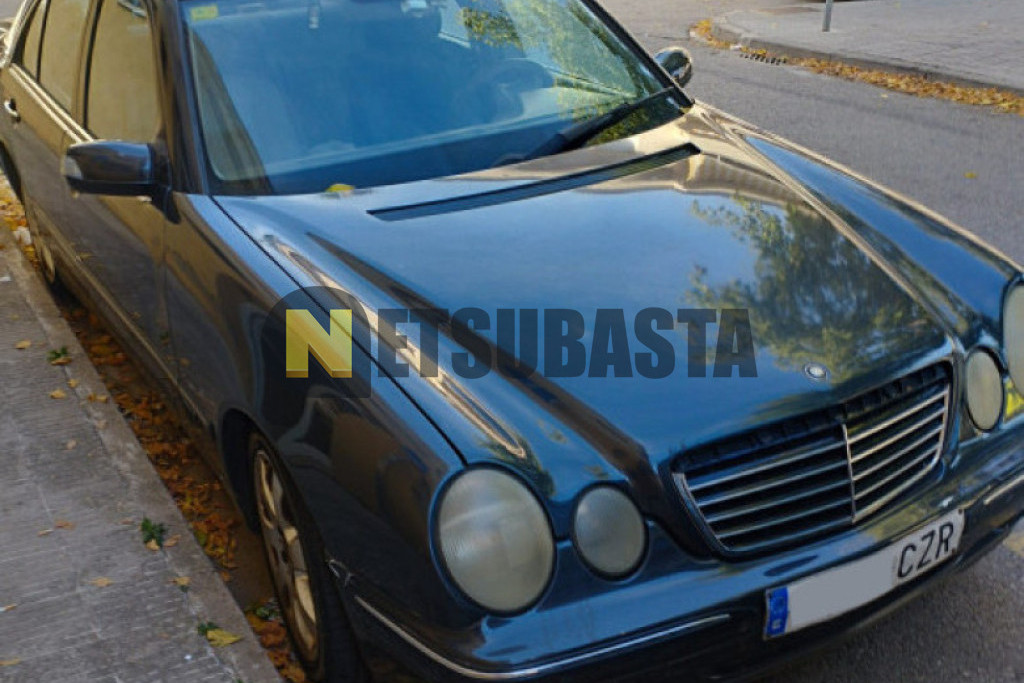 Mercedes-Benz E 220 CDI 2001