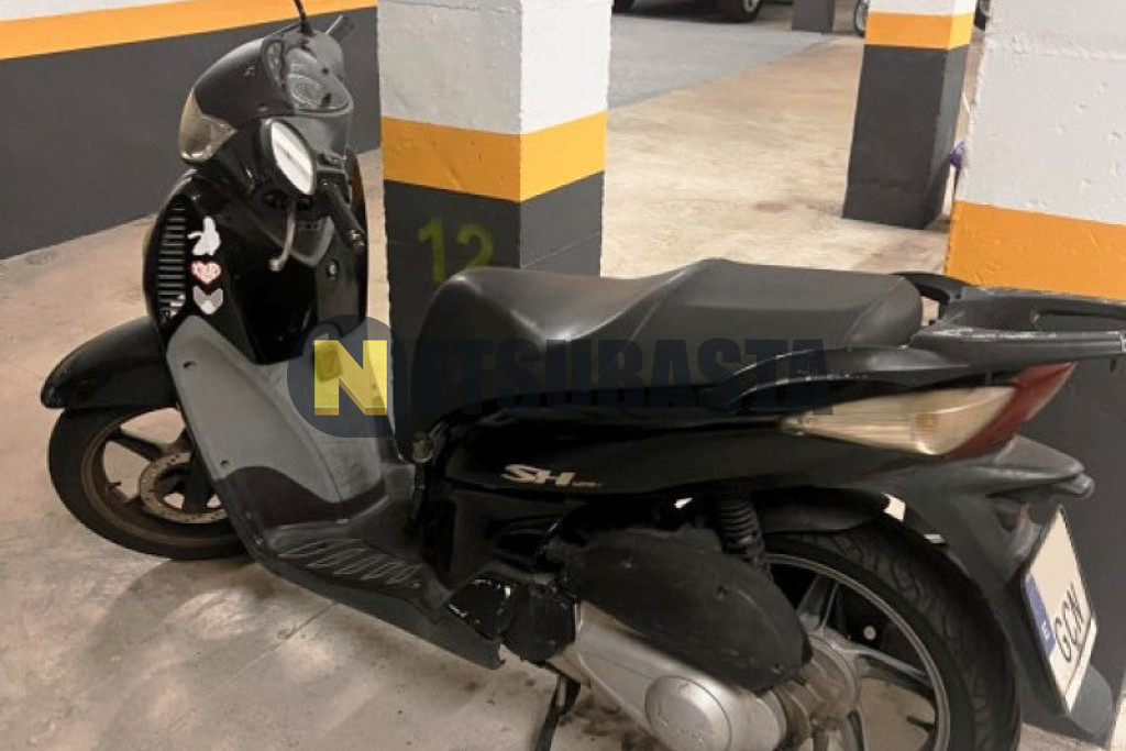 Honda Scoopy SH125i 2008
