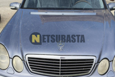 Mercedes-Benz E320 2003