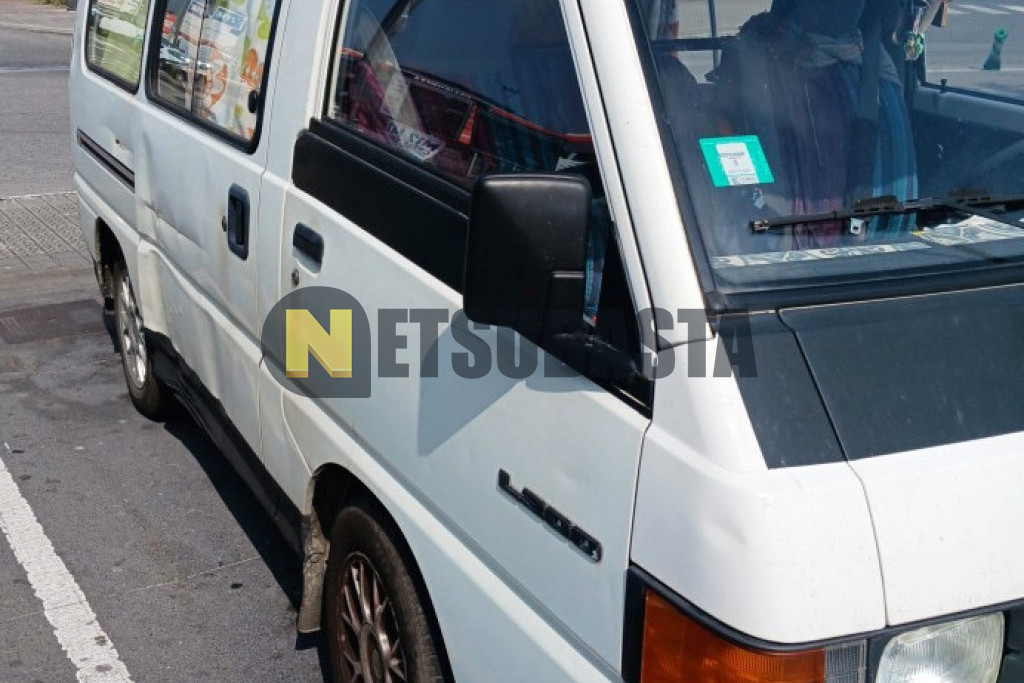 Mitsubishi L300 2.5 Diesel Van 1996