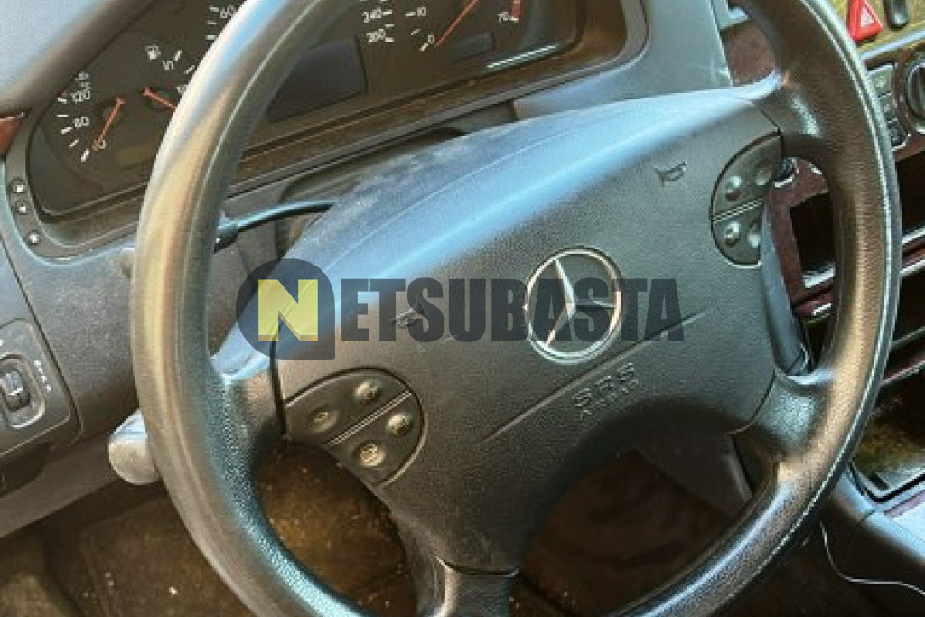 Mercedes-Benz E 240 Aut. 2001