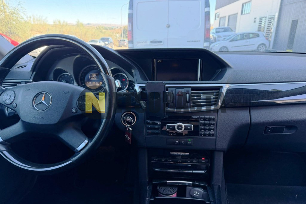 Mercedes-Benz E 220 CDI BlueEFFICIENCY Aut. 2012
