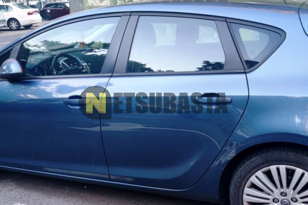 Opel Astra 1.6 2014