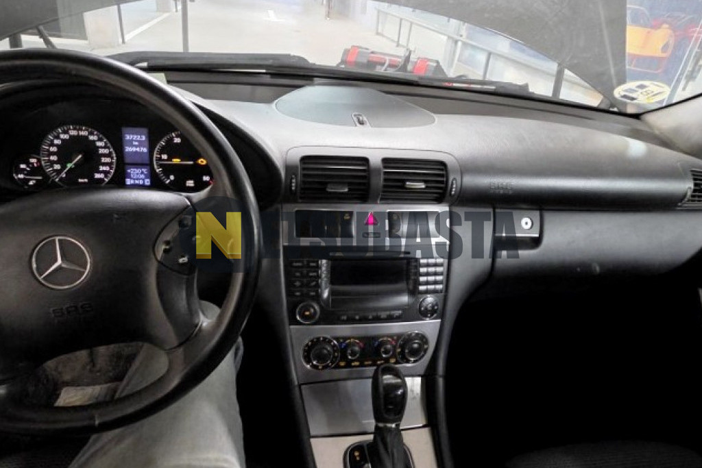 Mercedes-Benz C 220 CDI Familiar Aut. 2004