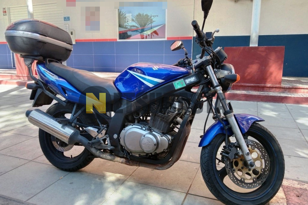 Suzuki GS 500 2005