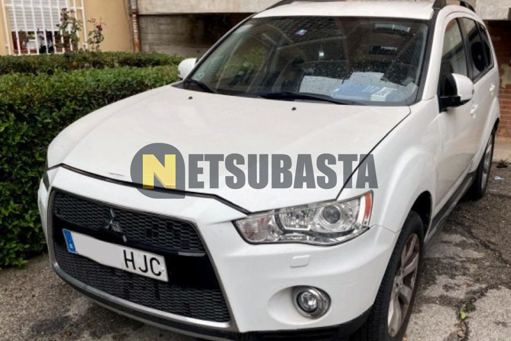 Mitsubishi Outlander 2.2 DI-D MIVEC 2WD Motion 2012