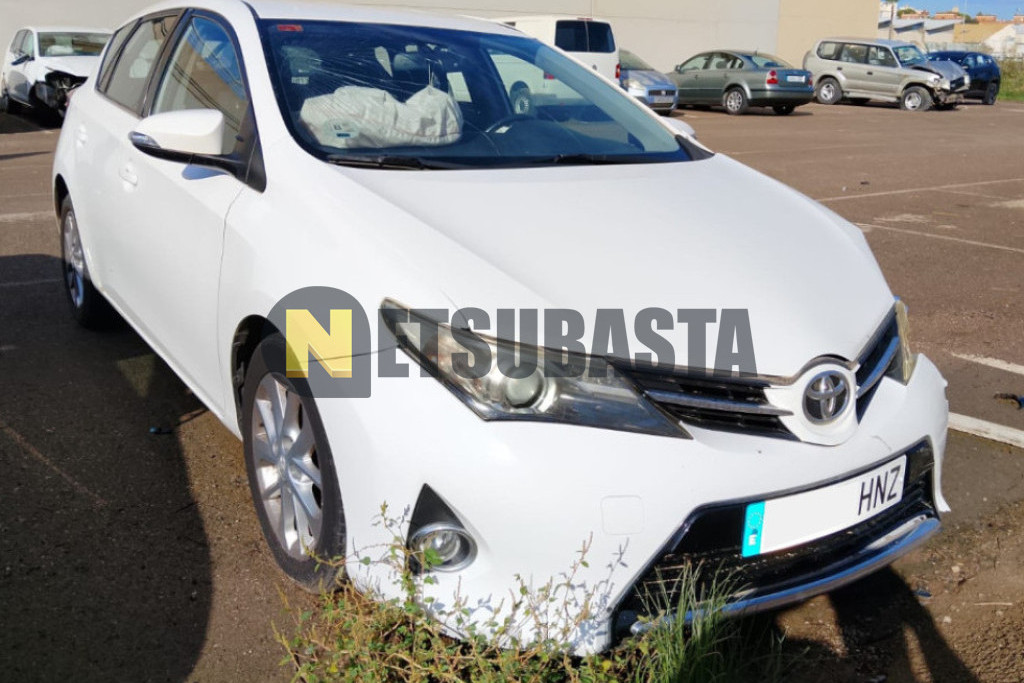 Toyota Auris 2.2 120D 2013