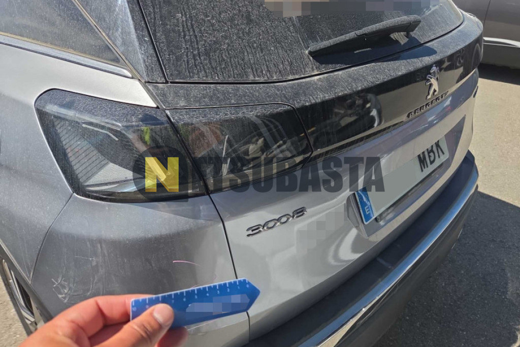 Peugeot 3008 Hybrid 300 e-EAT8 2022