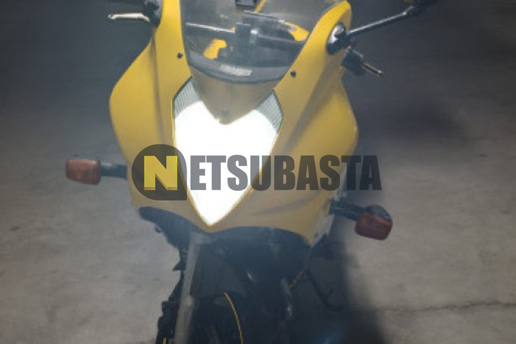 Suzuki GS 500 2005