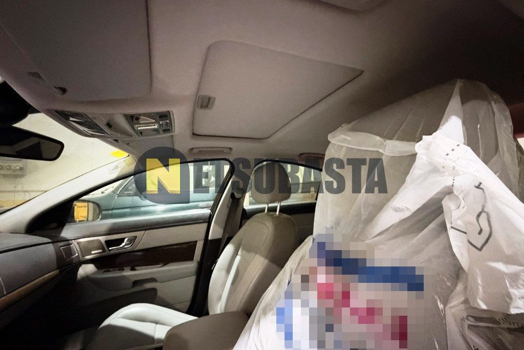 Jaguar XF 2.7D V6 2008
