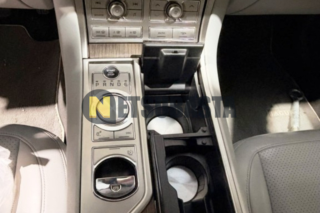 Jaguar XF 2.7D V6 2008