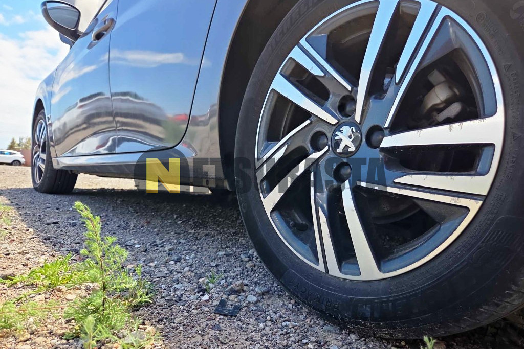 Peugeot 208 1.5 BlueHDi 2022
